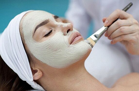 Facial peeling is one of the methods of aesthetic skin rejuvenation. 